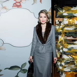 Women's Fashion Faux Fur Collar Suit Skirt 2-Piece Set V-Neck Lace up Slim Fit Coats Split Skirt 2025 Autumn Commute Street Sets