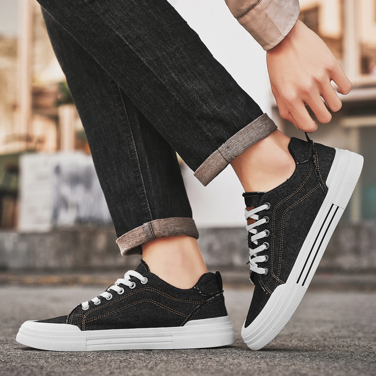 2025 New Trendy Men's Casual Sports Shoes Korean Edition Fashion Board Shoes Canvas Shoes Commuter Shoes Denim - Image 7