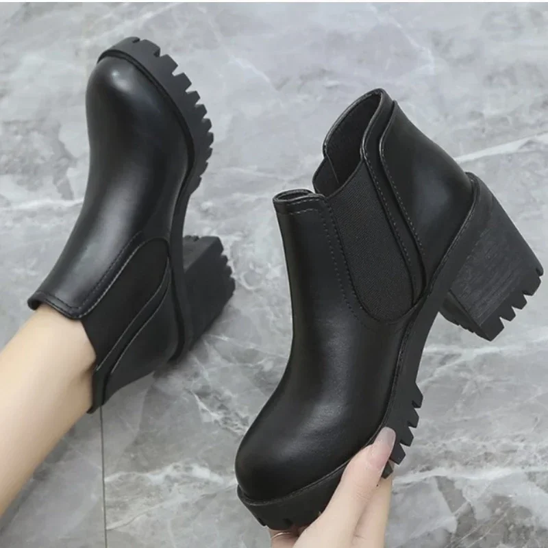 New Autumn and Winter Fashionable and Comfortable Round Toe High Heels Casual Thick Heel Solid Color Sleeve Fashion Boots