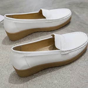 Flat wedge heel breathable non-slip shoes new soft sole casual beanie shoes for women fashionable and comfortable nurse shoes fo