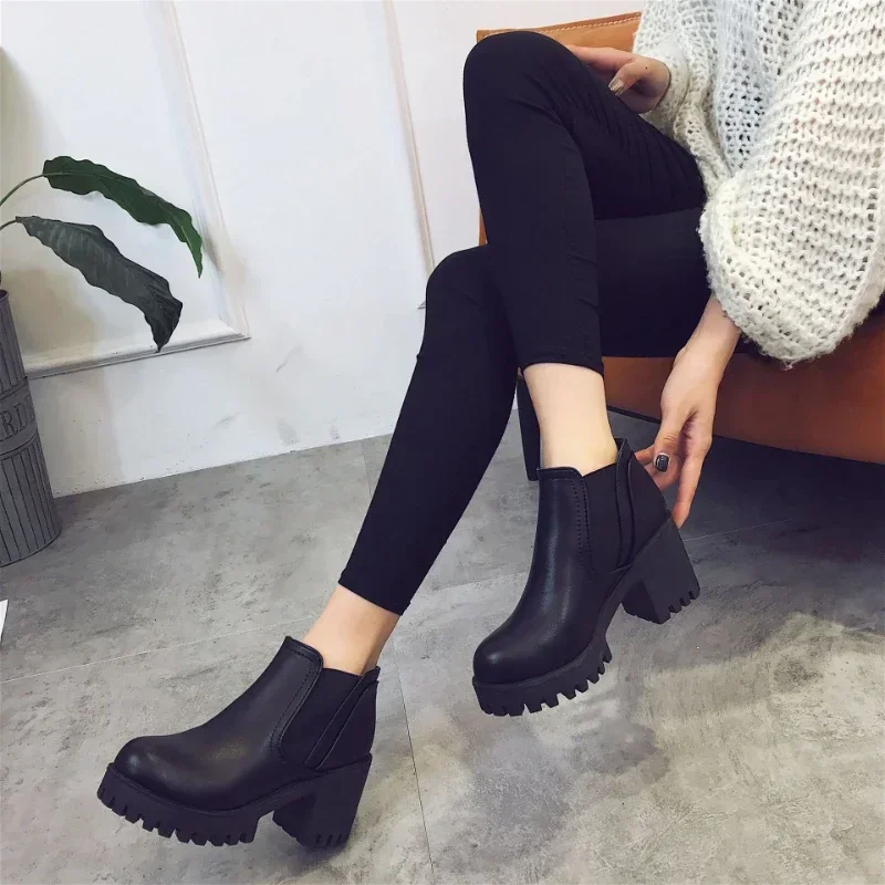 New Autumn and Winter Fashionable and Comfortable Round Toe High Heels Casual Thick Heel Solid Color Sleeve Fashion Boots - Image 4