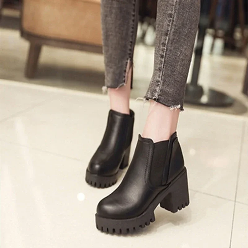 New Autumn and Winter Fashionable and Comfortable Round Toe High Heels Casual Thick Heel Solid Color Sleeve Fashion Boots - Image 2