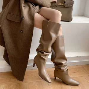 Arden Furtado 2025Khaki Cowhide Over the knee boots Square-head Pleated Pull-on Stilettos heels Modern boots Large tubular boots