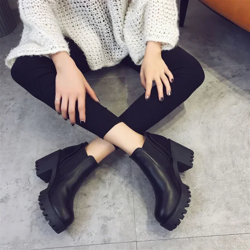 New Autumn and Winter Fashionable and Comfortable Round Toe High Heels Casual Thick Heel Solid Color Sleeve Fashion Boots - Image 5